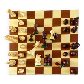 Jeu d’échecs vintage Lardy international