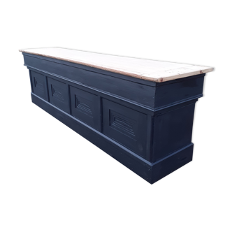 Counter trade furniture