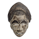 Masque Igbo en bois sculpté, grande coiffe, patine bicolore, Nigeria, 33 cm