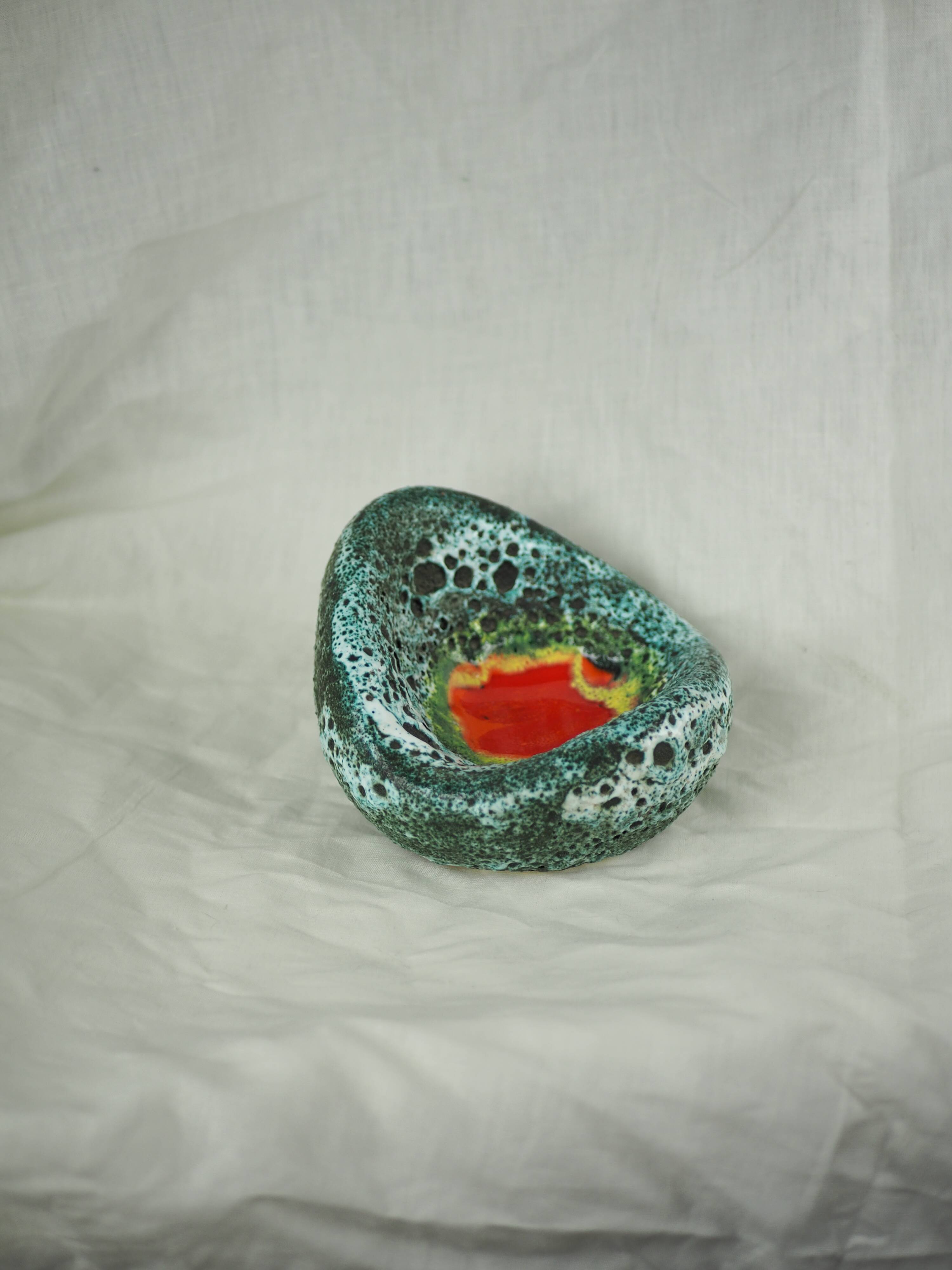 Lava and cyan foam enamel ashtray - Fat lava ceramic - 60s - 70s