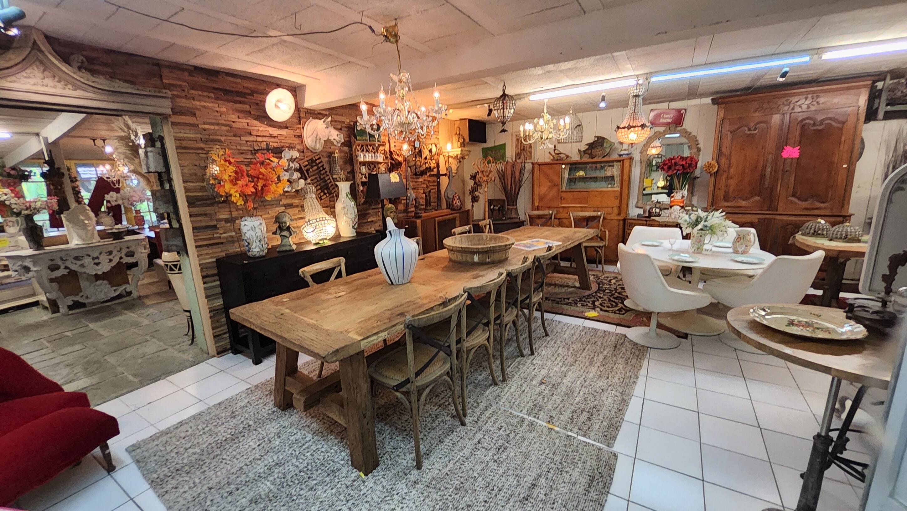 Farm table