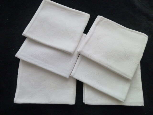 Set of 6 napkins in white cotton 47 x 54 cm