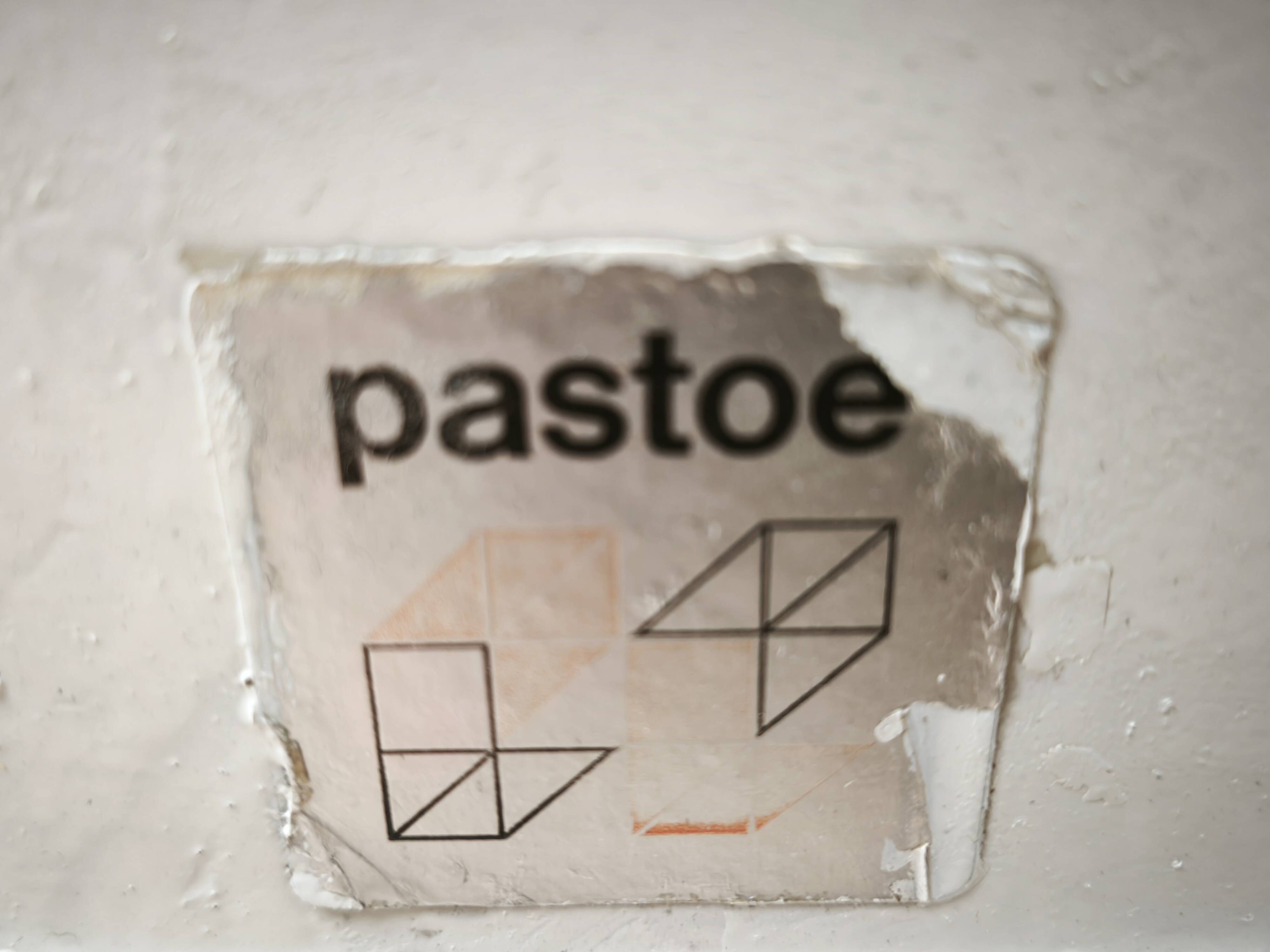 Pair of vintage Tulip chairs, Eero Saarinen