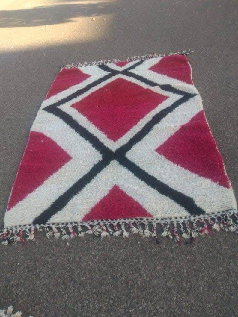 Handwoven traditional pure wool rug 2/3 m
