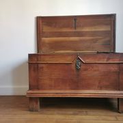 Old Vendée-style buffet