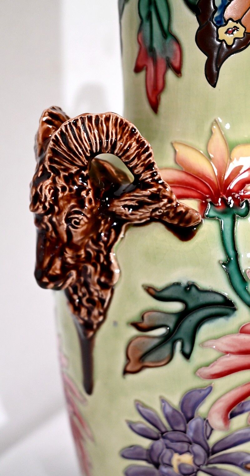 Ceramic vase – 1930