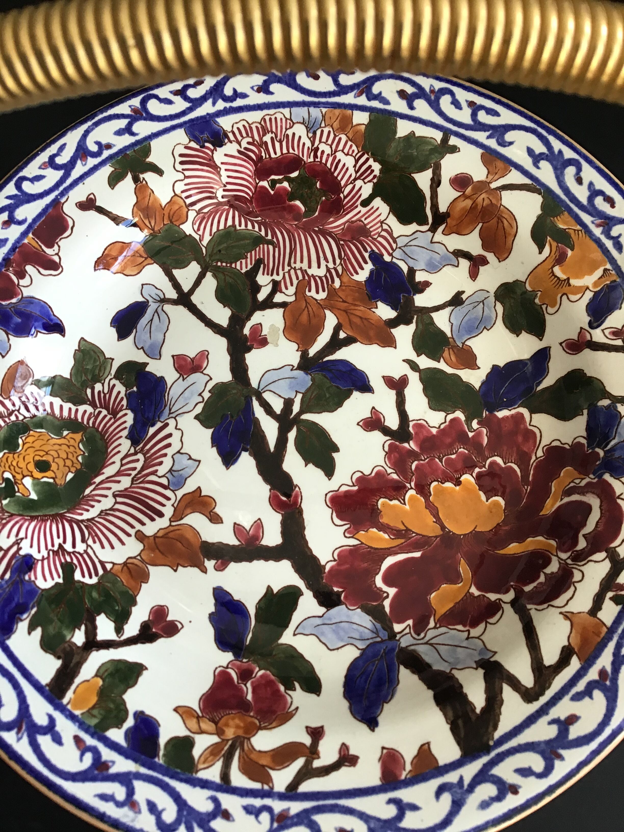 Fruit cup made of gien earthenware