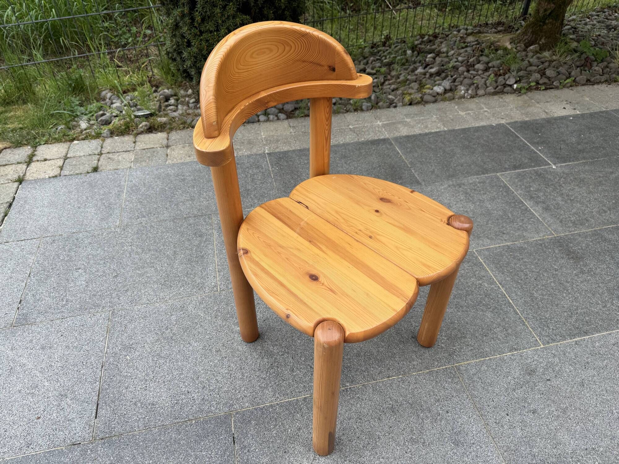 Set of 6 Scandinavian chairs by Rainer Daumiller from the 1970s.