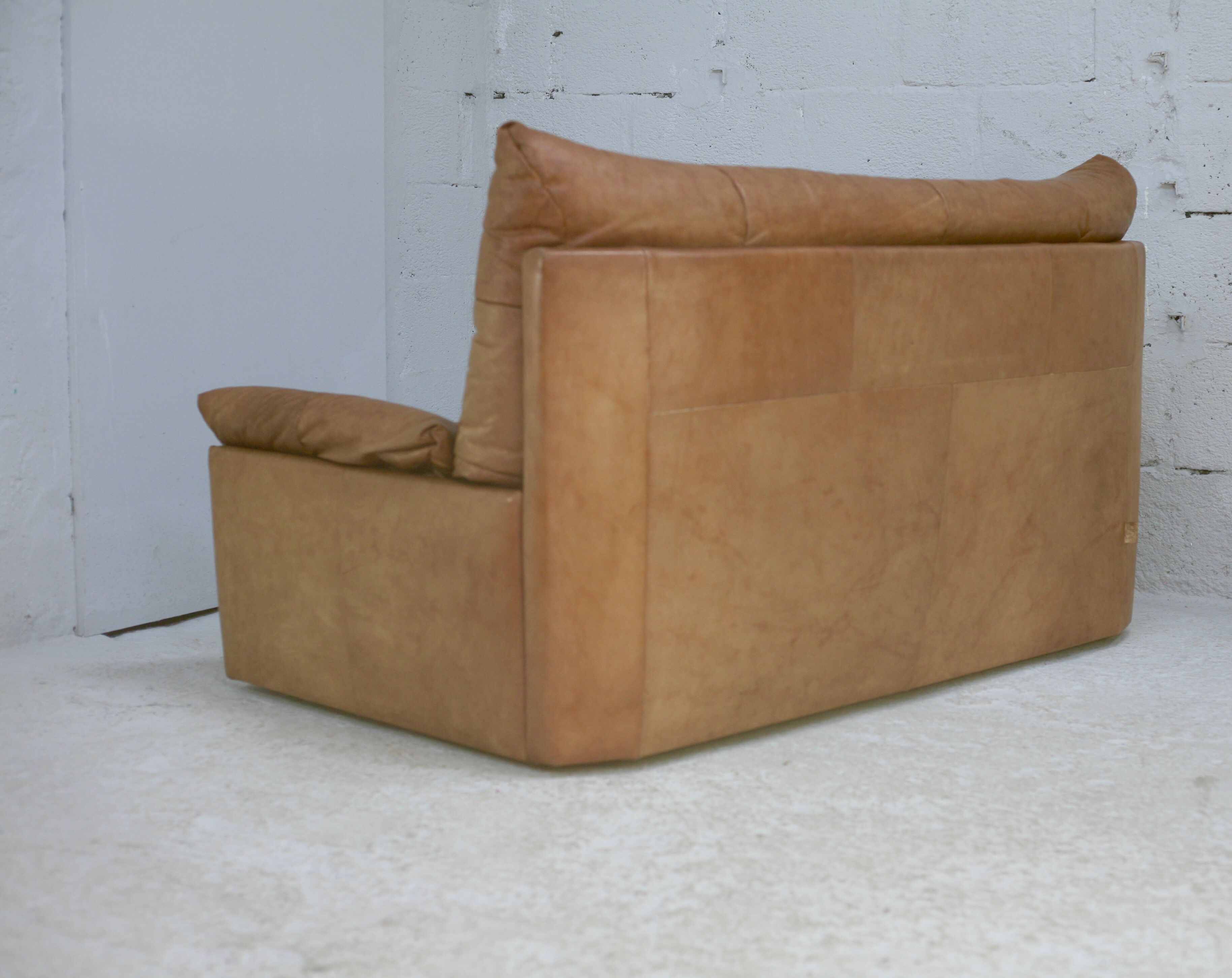 Sofa by Michel Ducaroy, leather, 1978. Model Dianthus. Edited by Ligne Roset.