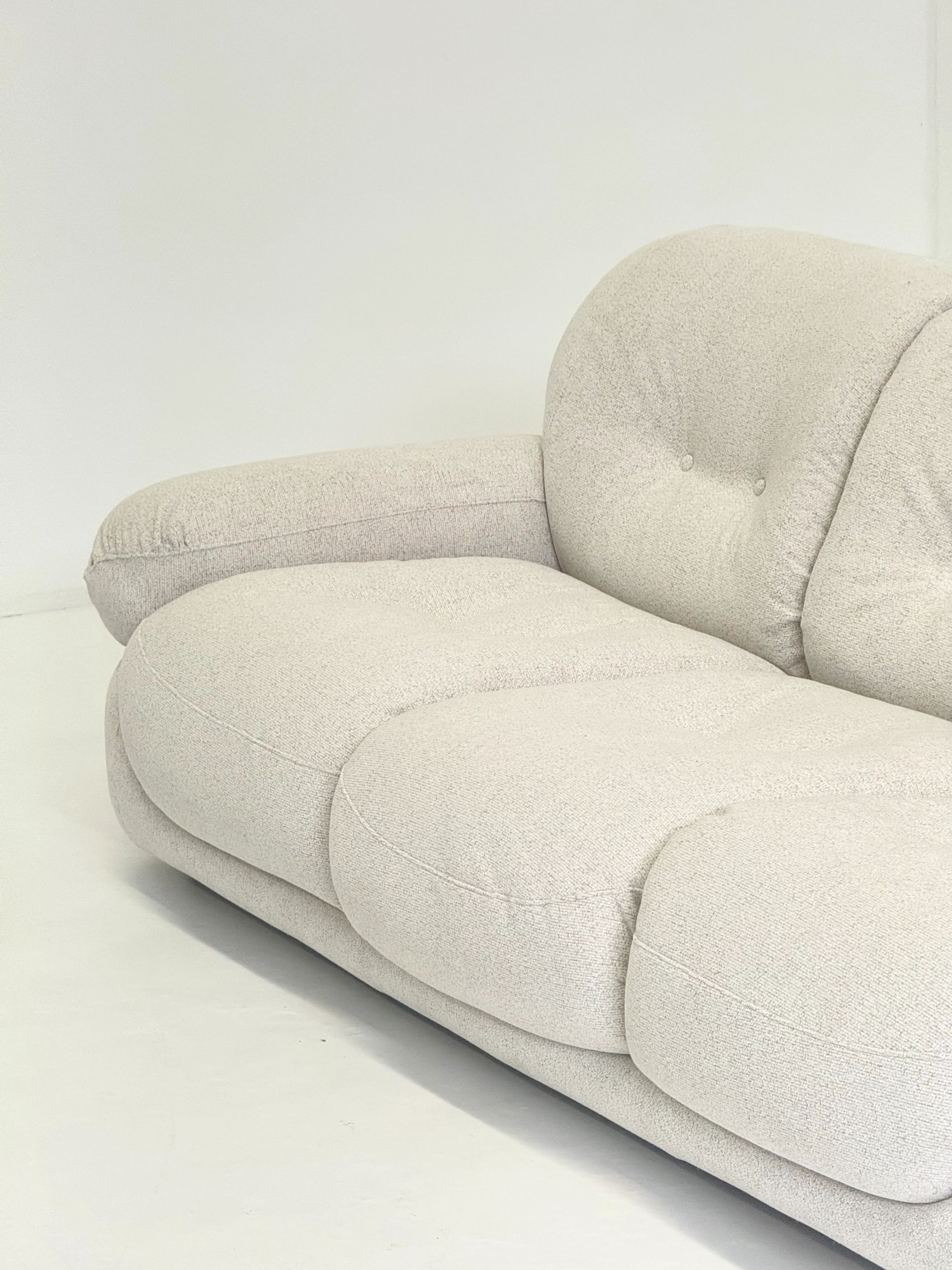 Sapporo three-seater sofa by Mario Marenco for Mobil Girgi in cream
