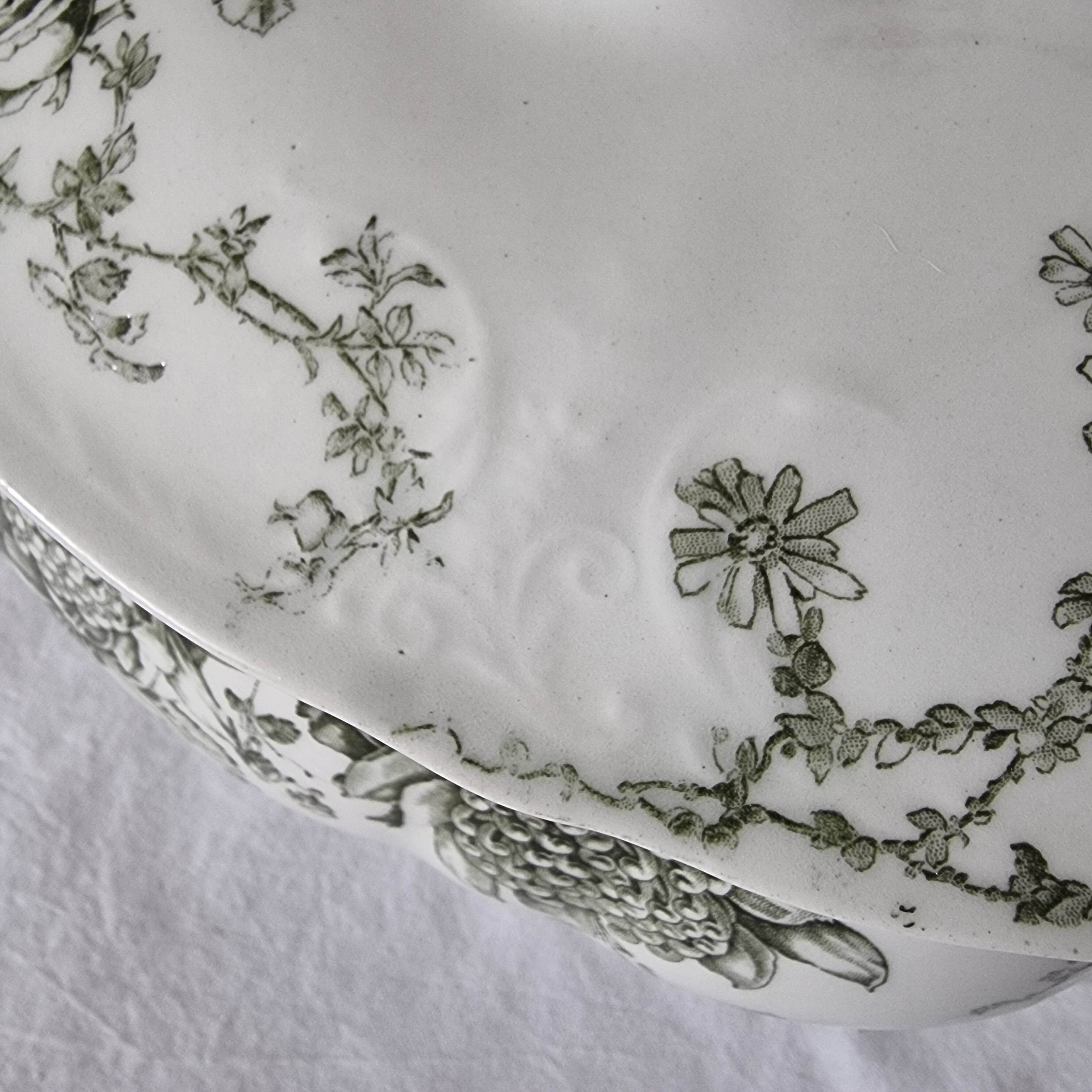 Antique Doulton Brurslem English Porcelain Tureen with Rose and Waratah Pattern from 1920