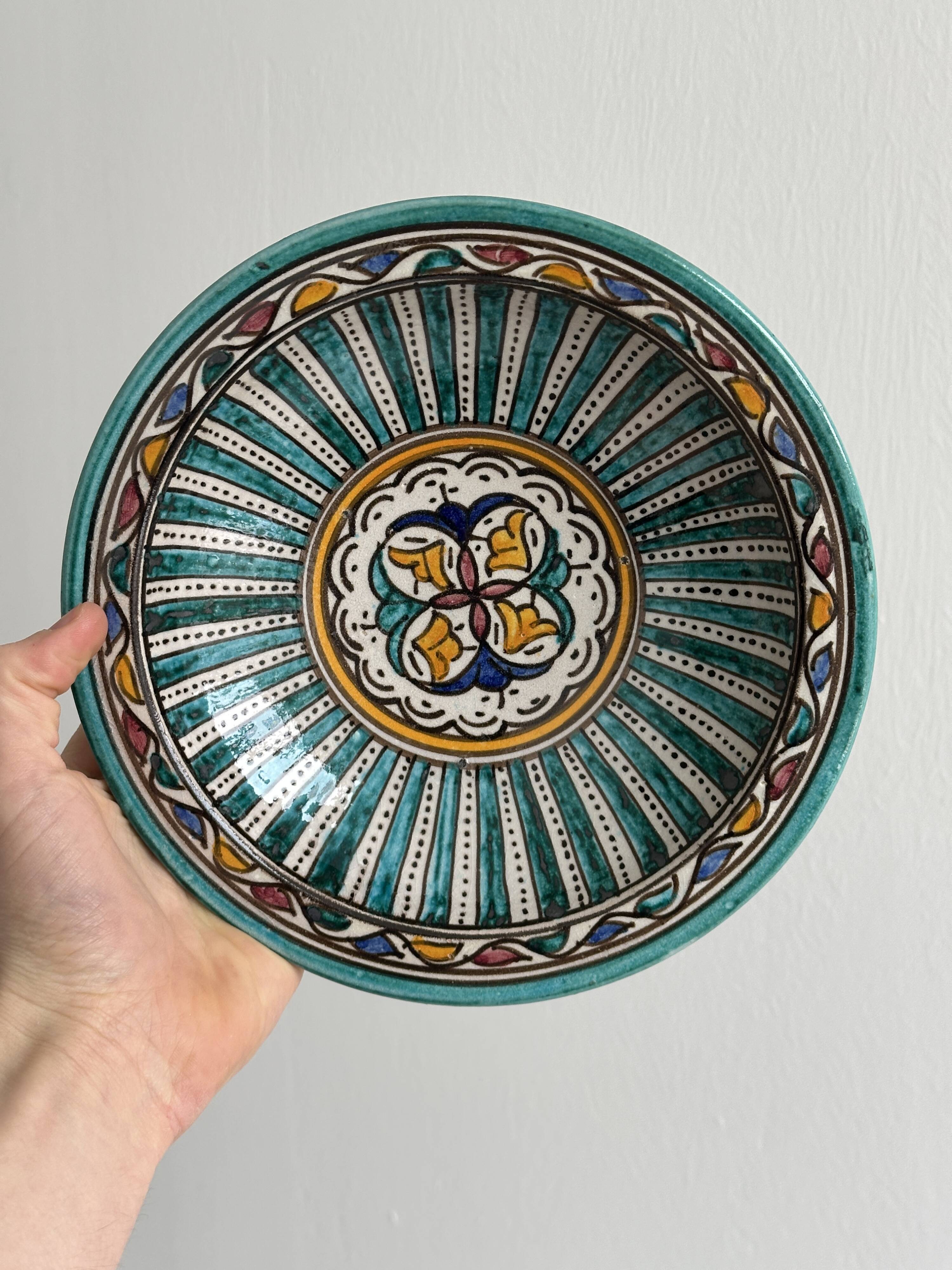 2 plats anciens artisanaux en céramique