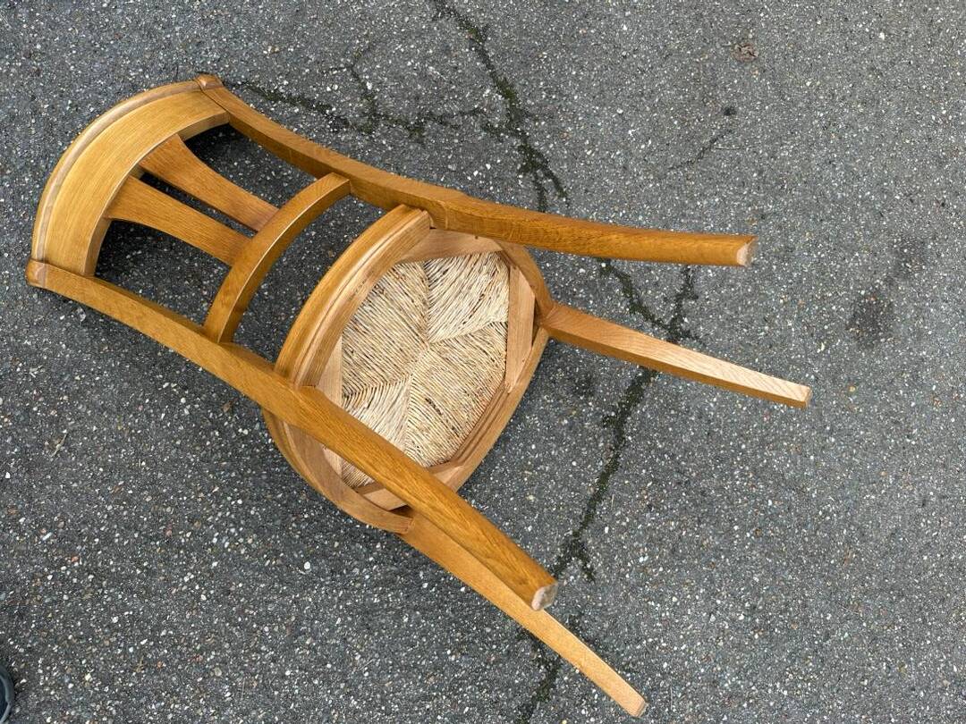 6 Louis XVI Directoire style chairs from the 20th century with rush seats.