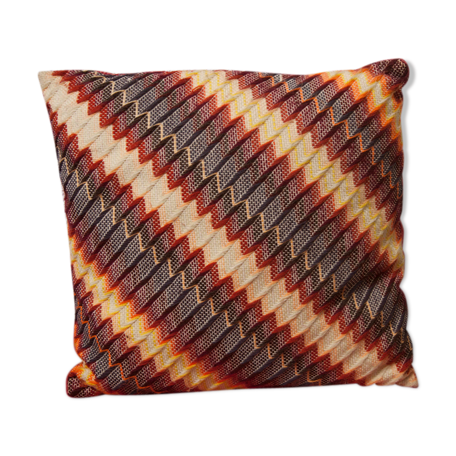 Zigzag cushion 70