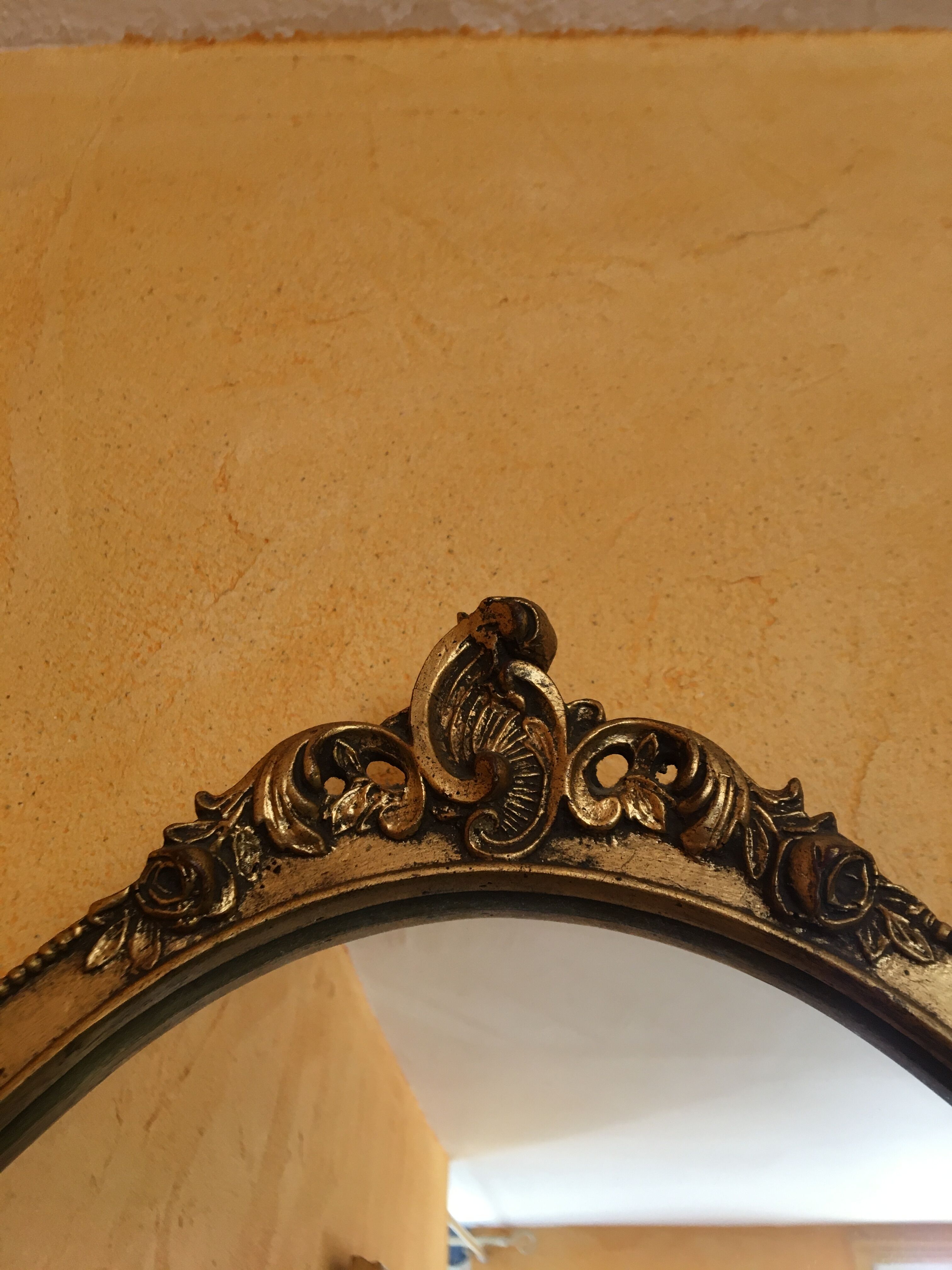 Golden baroque mirror h 68/45l
