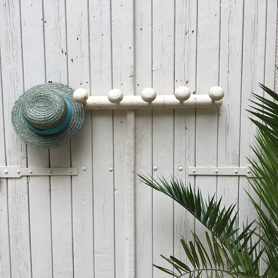 Straw yellow vintage peg