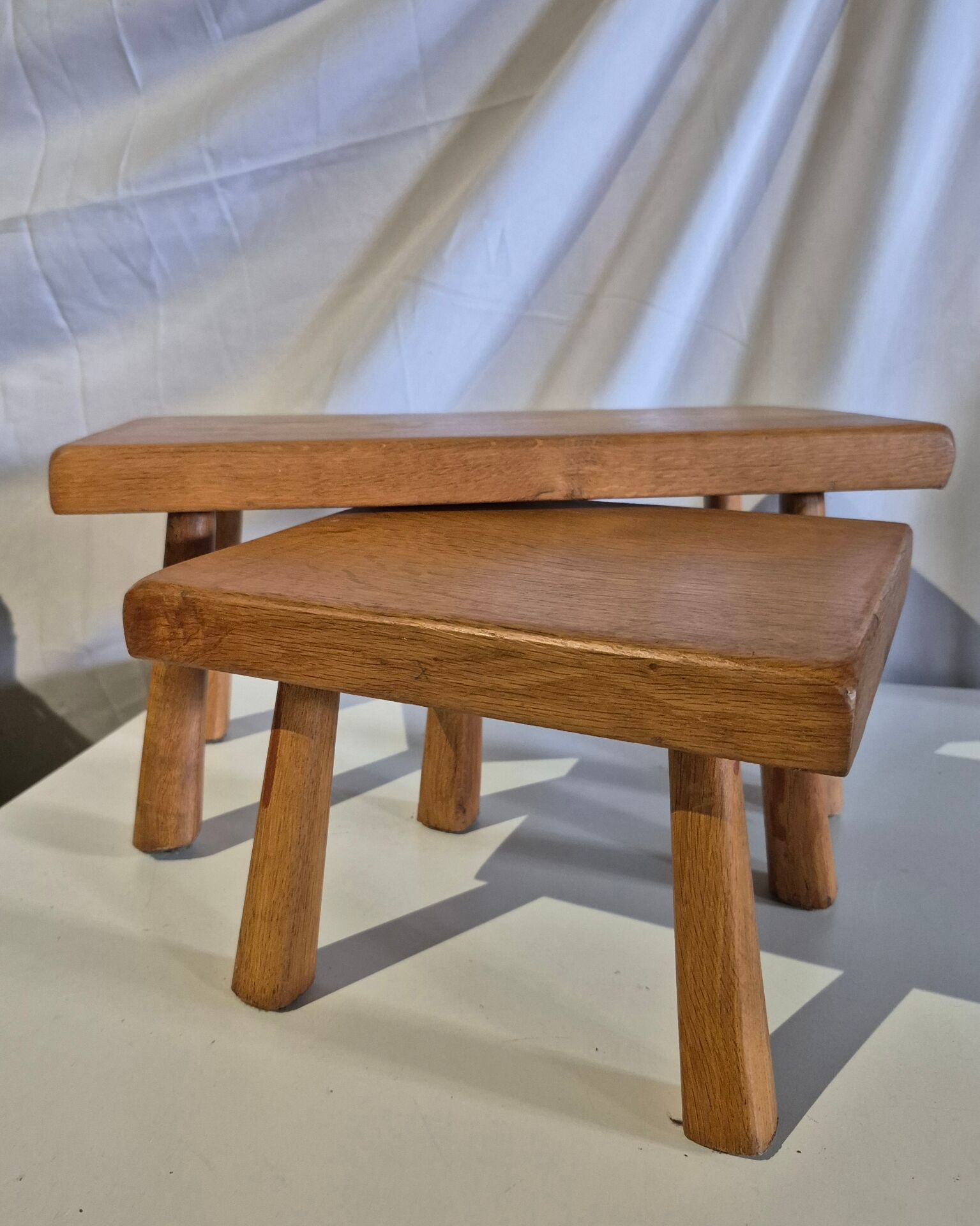Set 2 small nesting tables plant stand wood