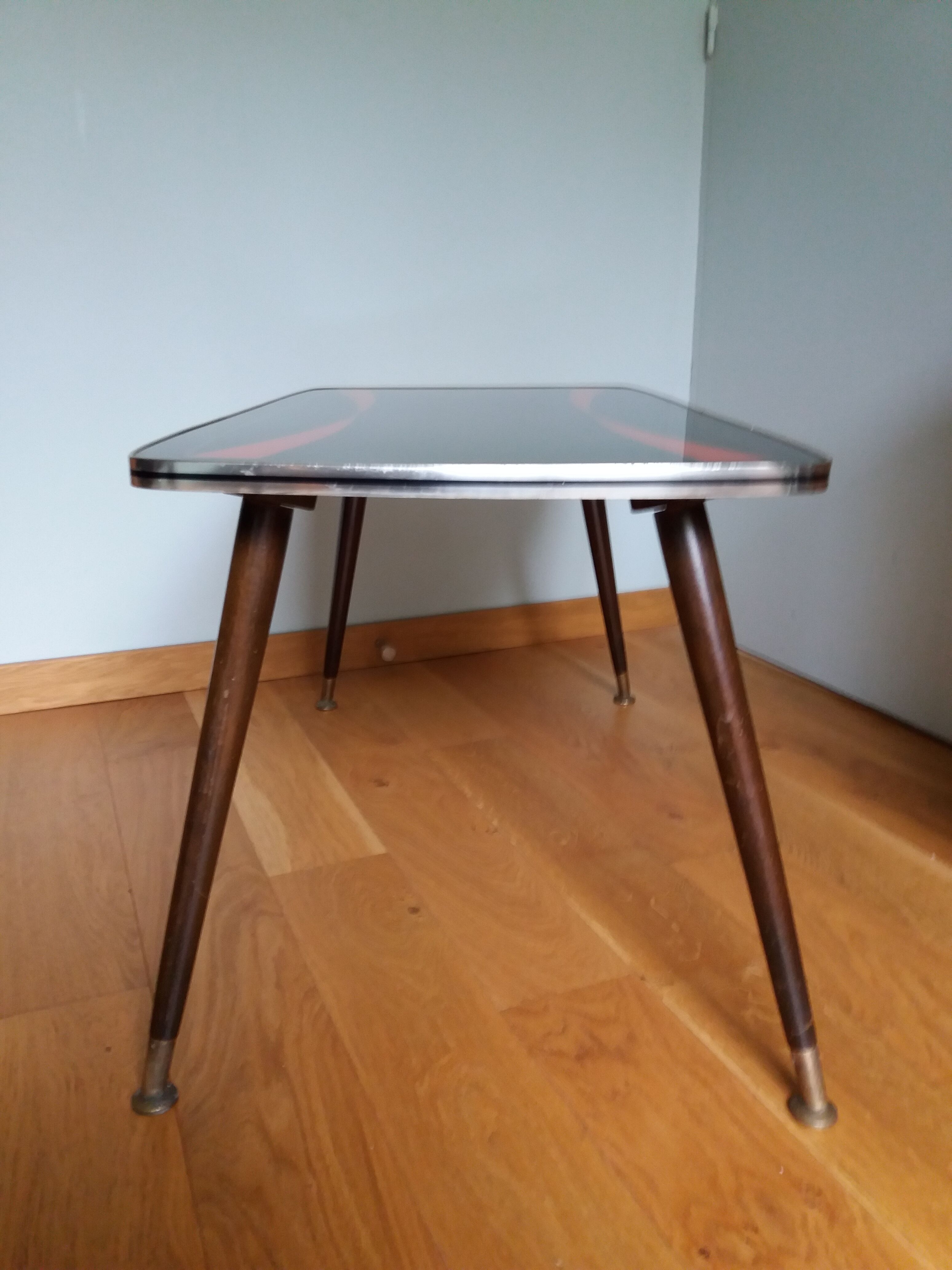 Coffee table formica tapered compass legs