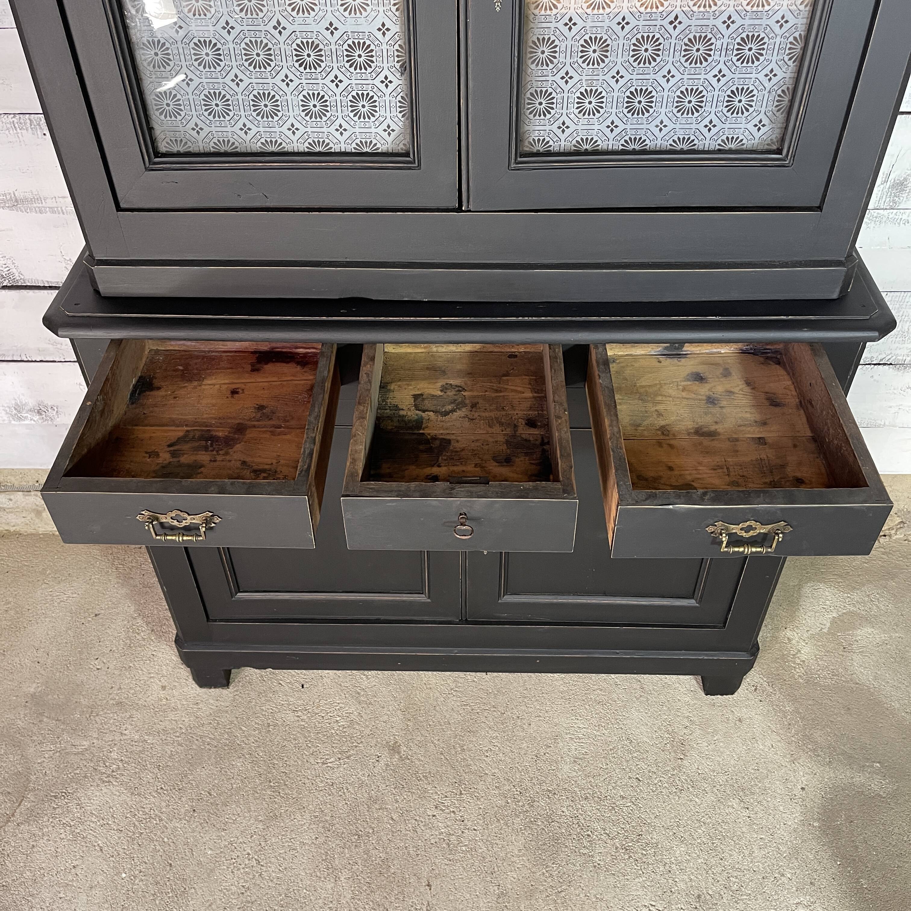 Vaisselier early XX th black patina