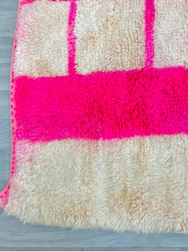 Handmade Moroccan rug 250cm x 150cm