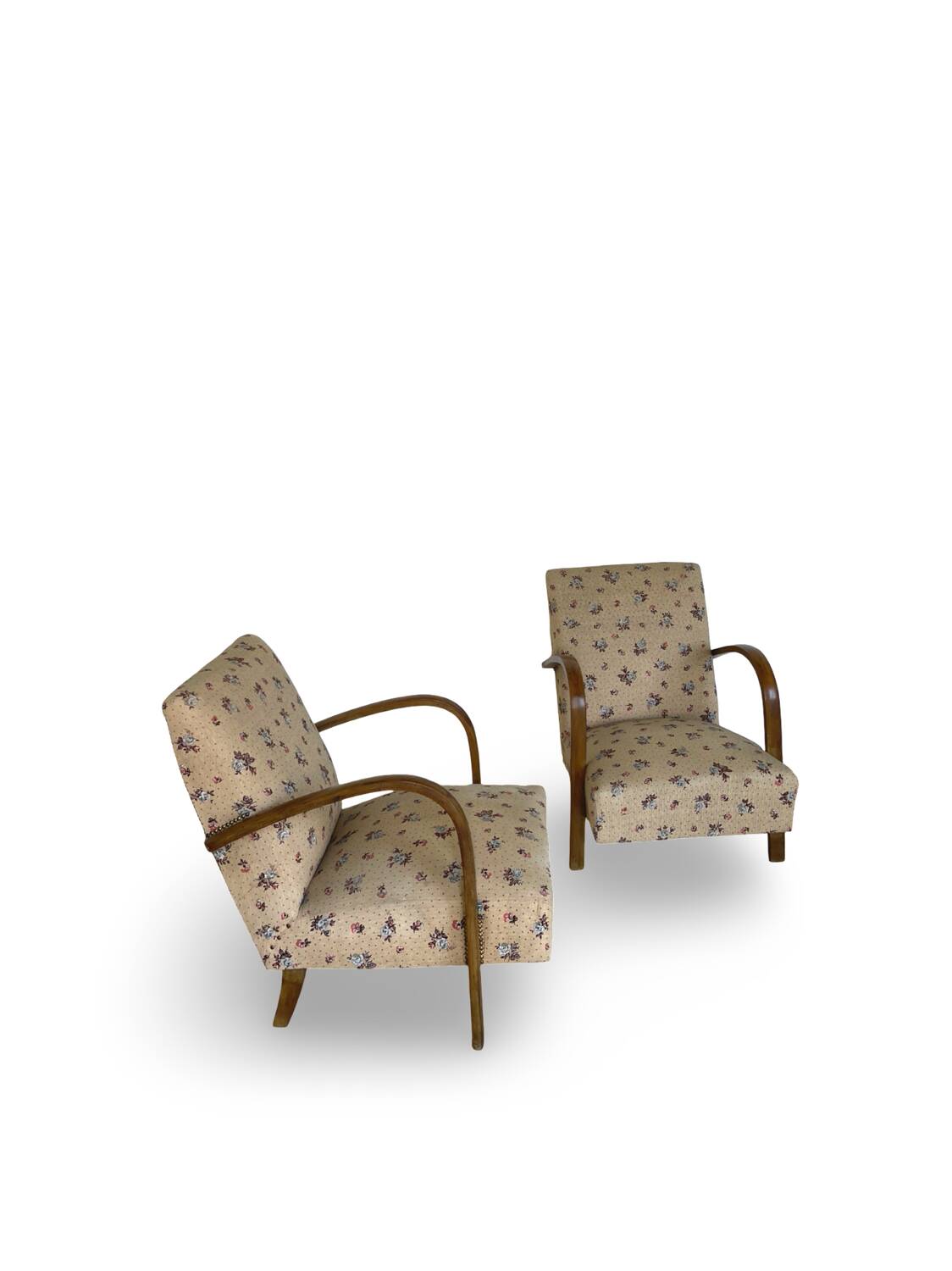 Ensemble de fauteuils Art Déco avec accoudoirs en hêtre arqués.