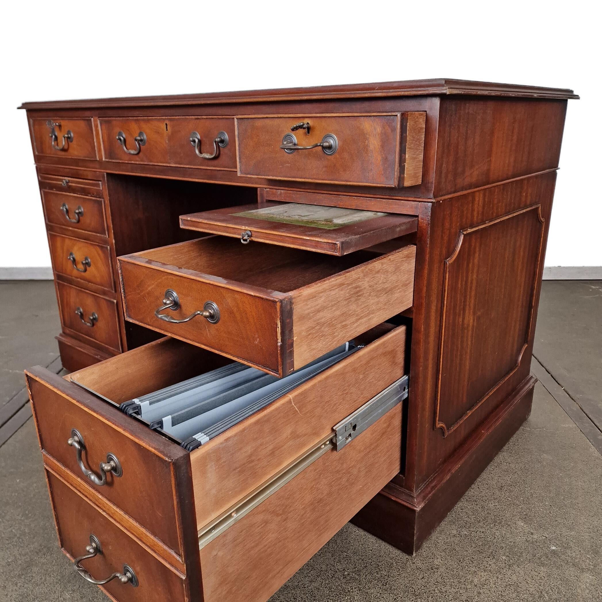Vieux bureau vintage