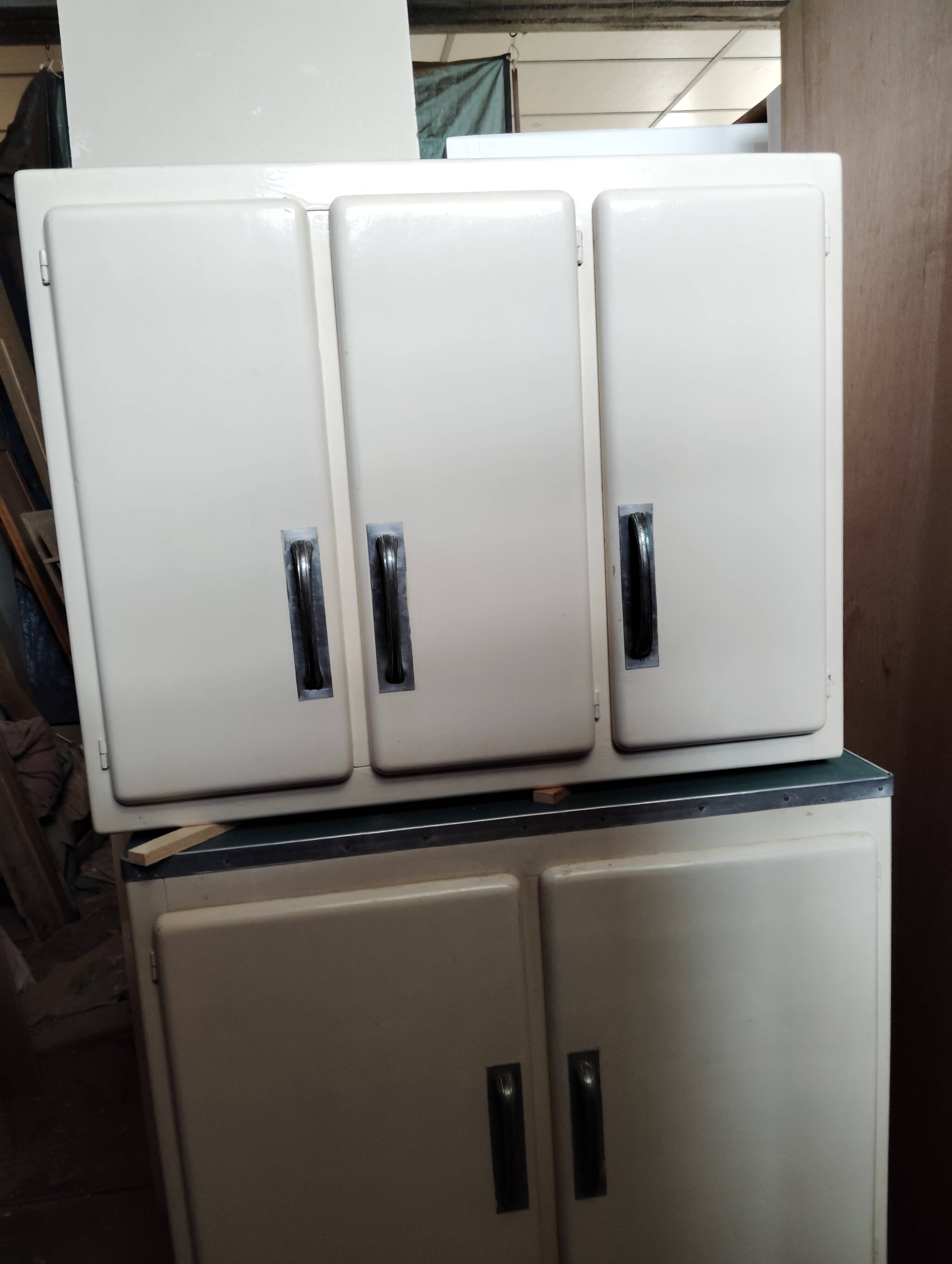 Mado high and low kitchen furniture set