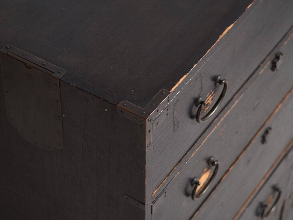 Antique Japanese commode Isho-Dansu in paulownia – Meiji/Taishō period – circa 1890-1920