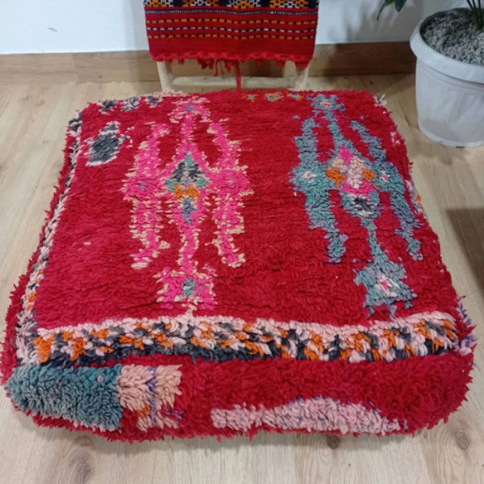 Handmade Berber pouf in wool 60 X 60 X 20 CM
