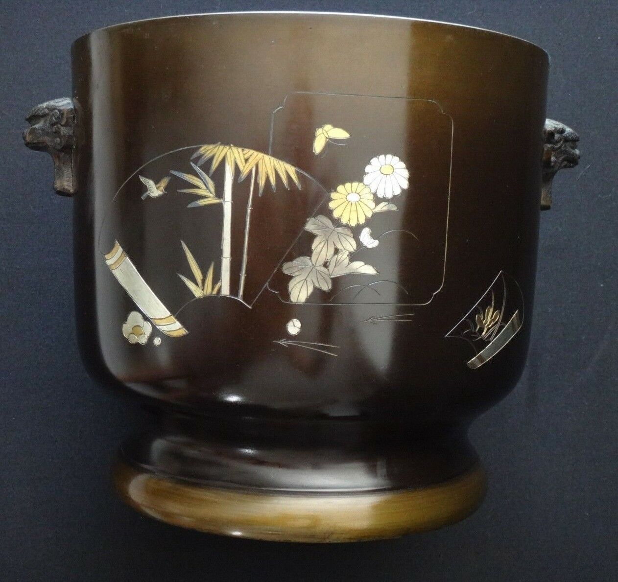 Pair of decorative pots inlays Japan signed early 20th century