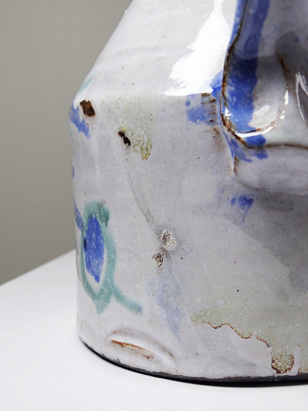 Glazed stoneware pitcher Vallauris 1970s Boris Kasianoff, Albert Thiry, Le Mûrier