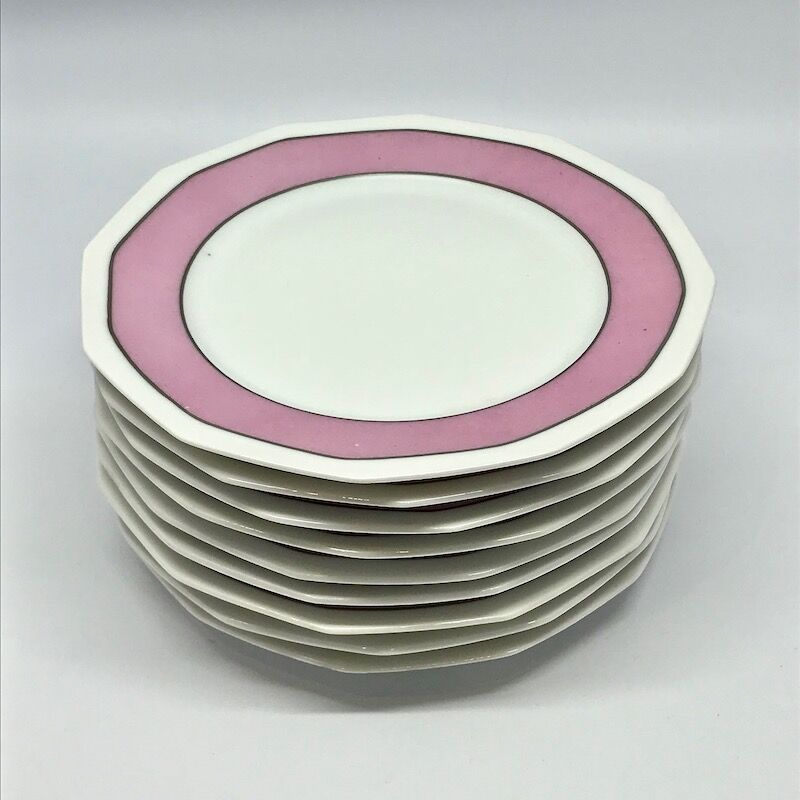 Coffee service and art deco cake