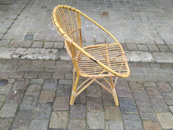 Fauteuil coquille en rotin