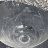 6 elegant clear glass champagne glasses with chiseled flower pattern