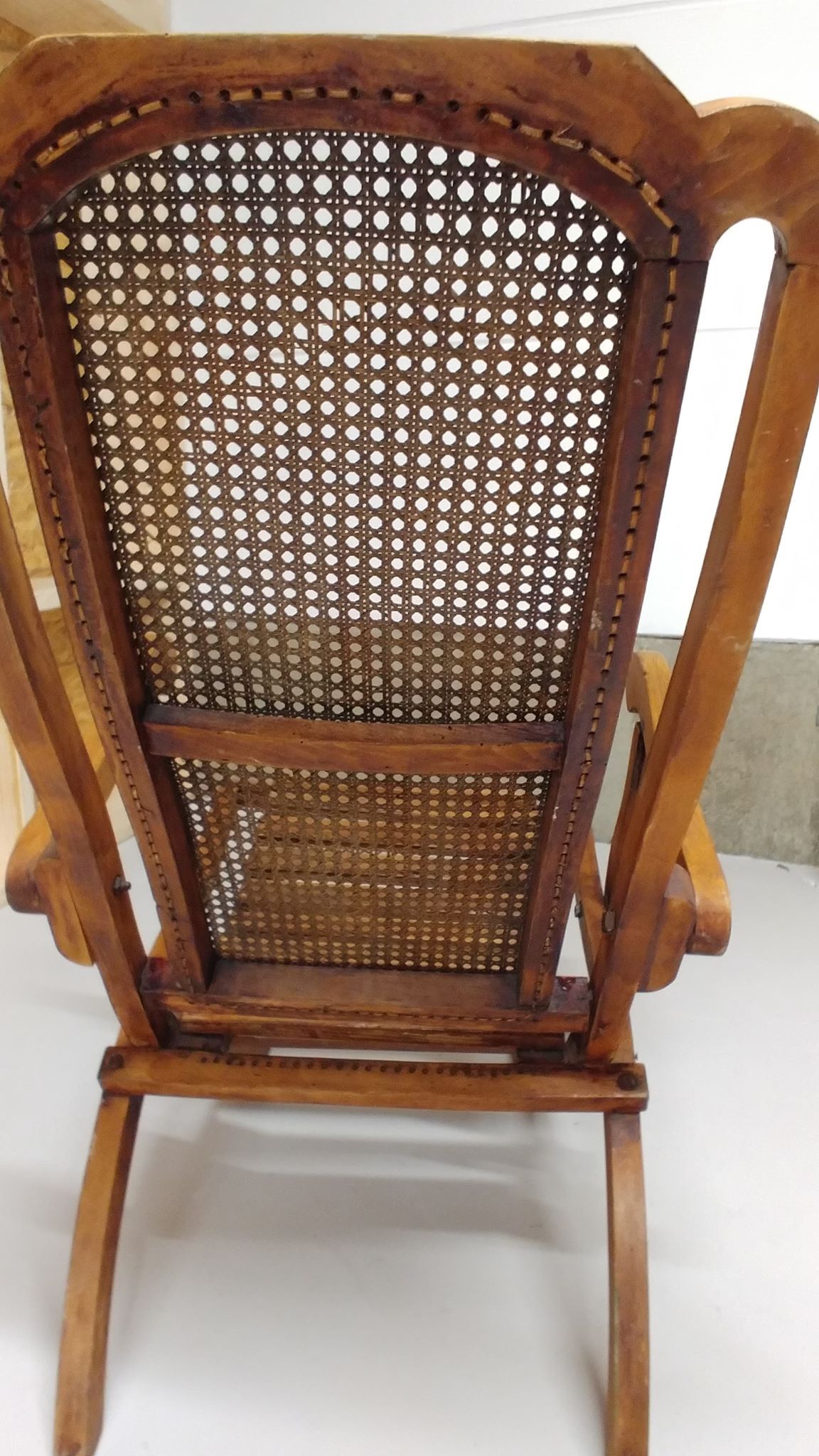 Fauteuil pliant canné
