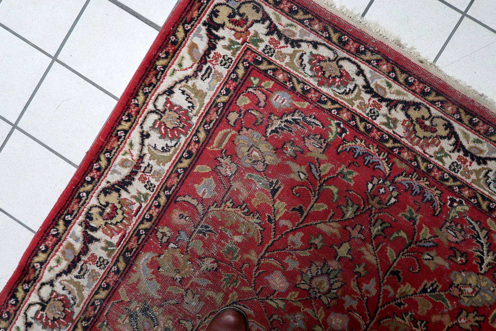 Tapis persan vintage fait main, Hamadan usé, 128 cm x 189 cm, années 1950.