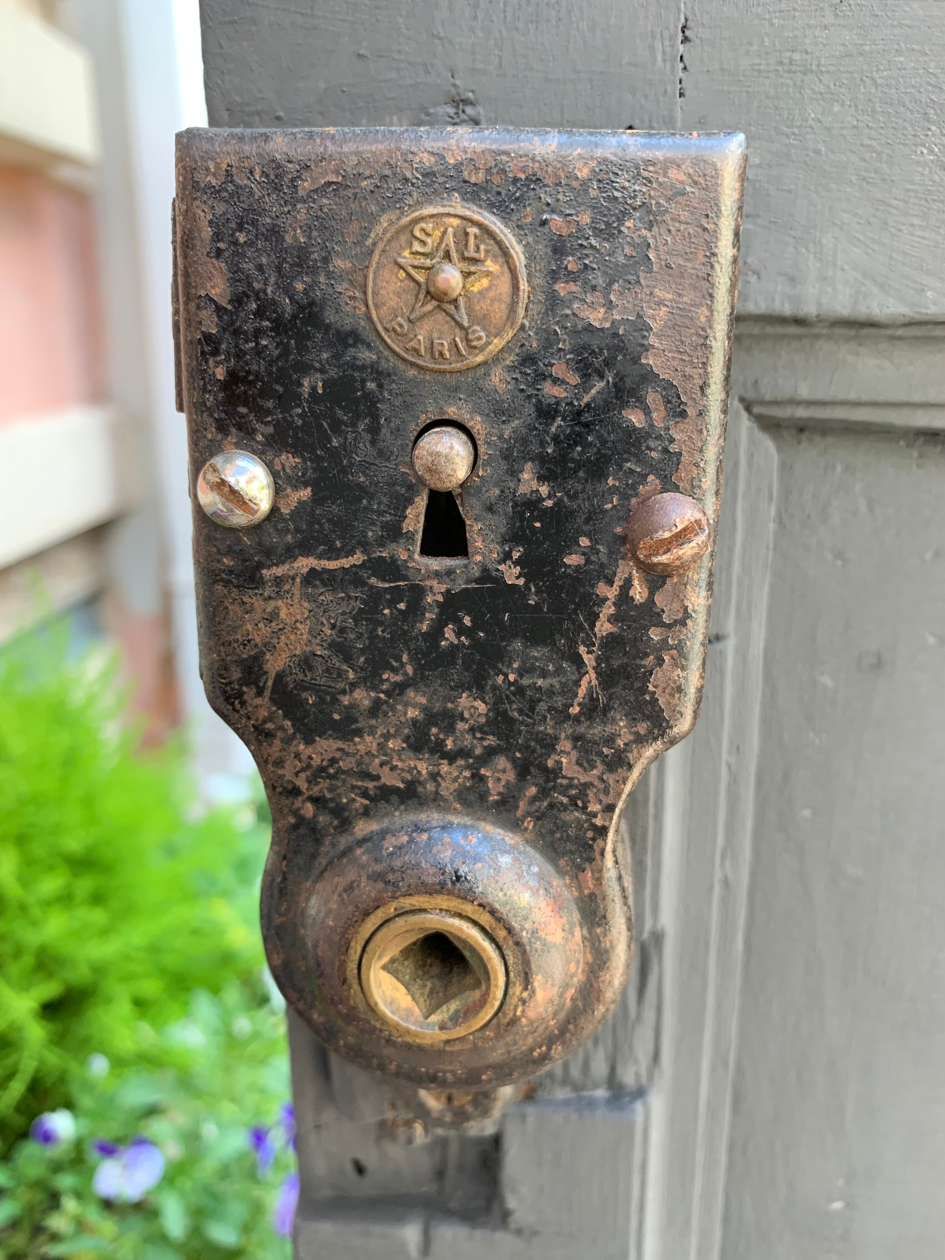 Parisian wardrobe cap 30 's