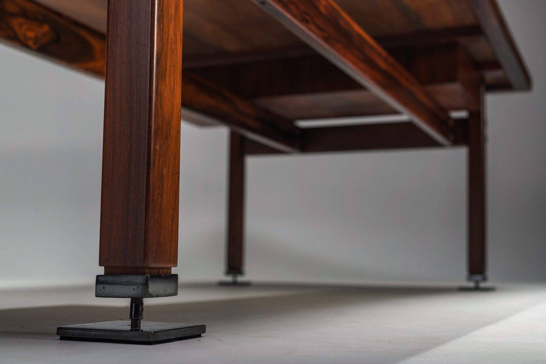 Itamaraty desk by Sergio Rodrigues for Oca, 1960s