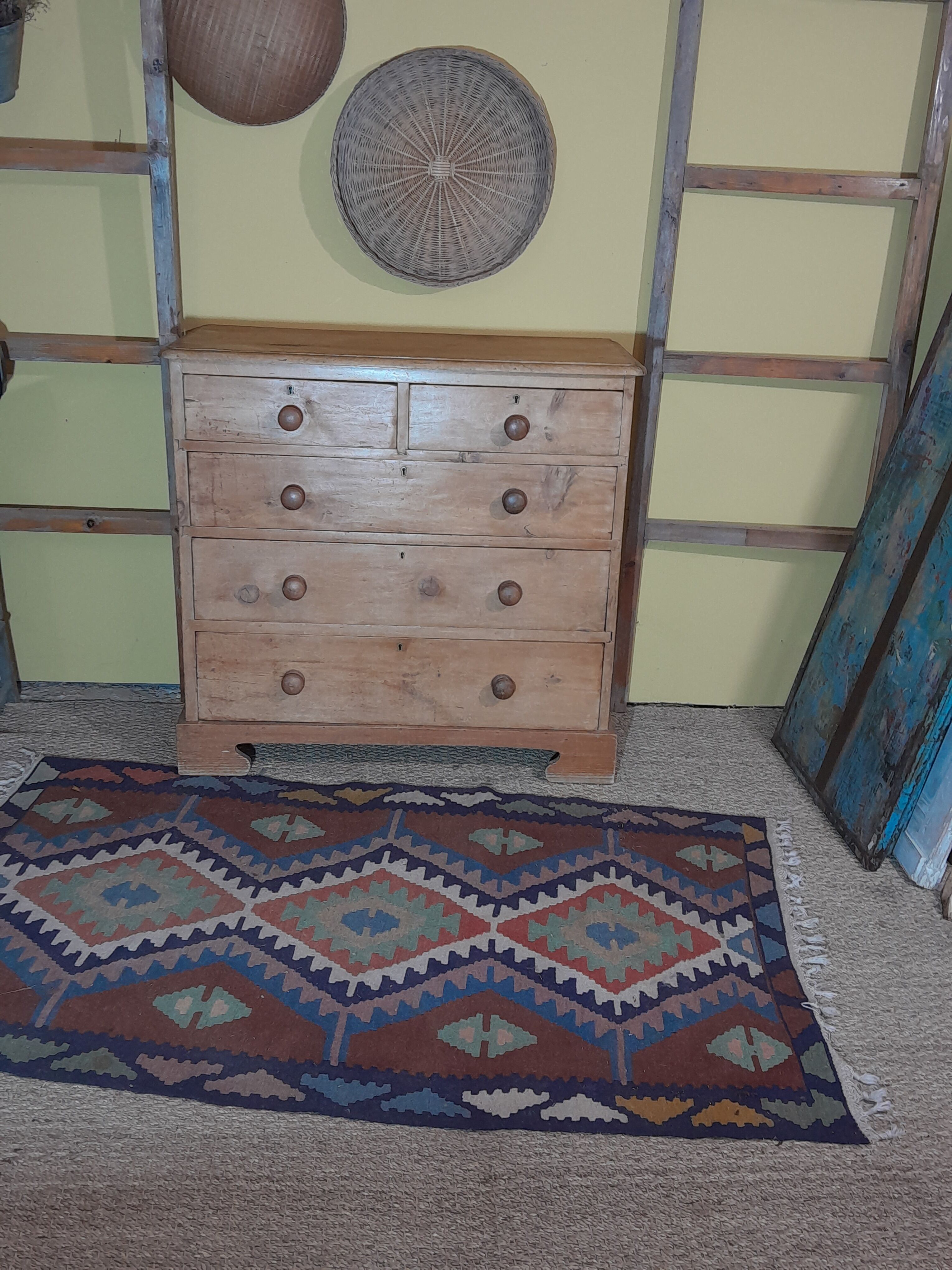 English chest of drawers