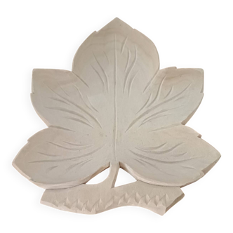 Vide poche en bois feuille de vigne sculpté à la main