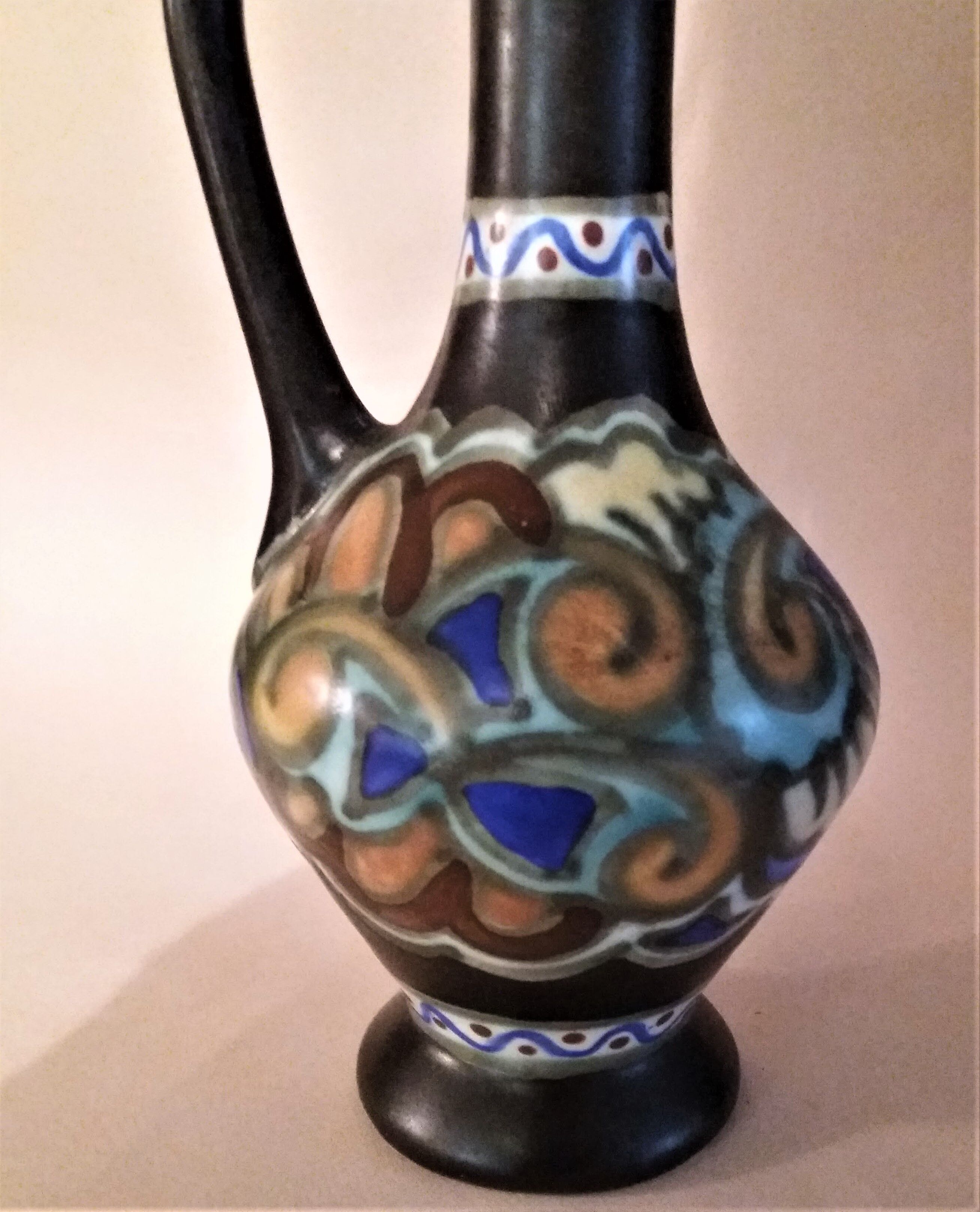 Ceramic carafe Gouda Bergen Holland art deco