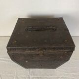 Square hat box
