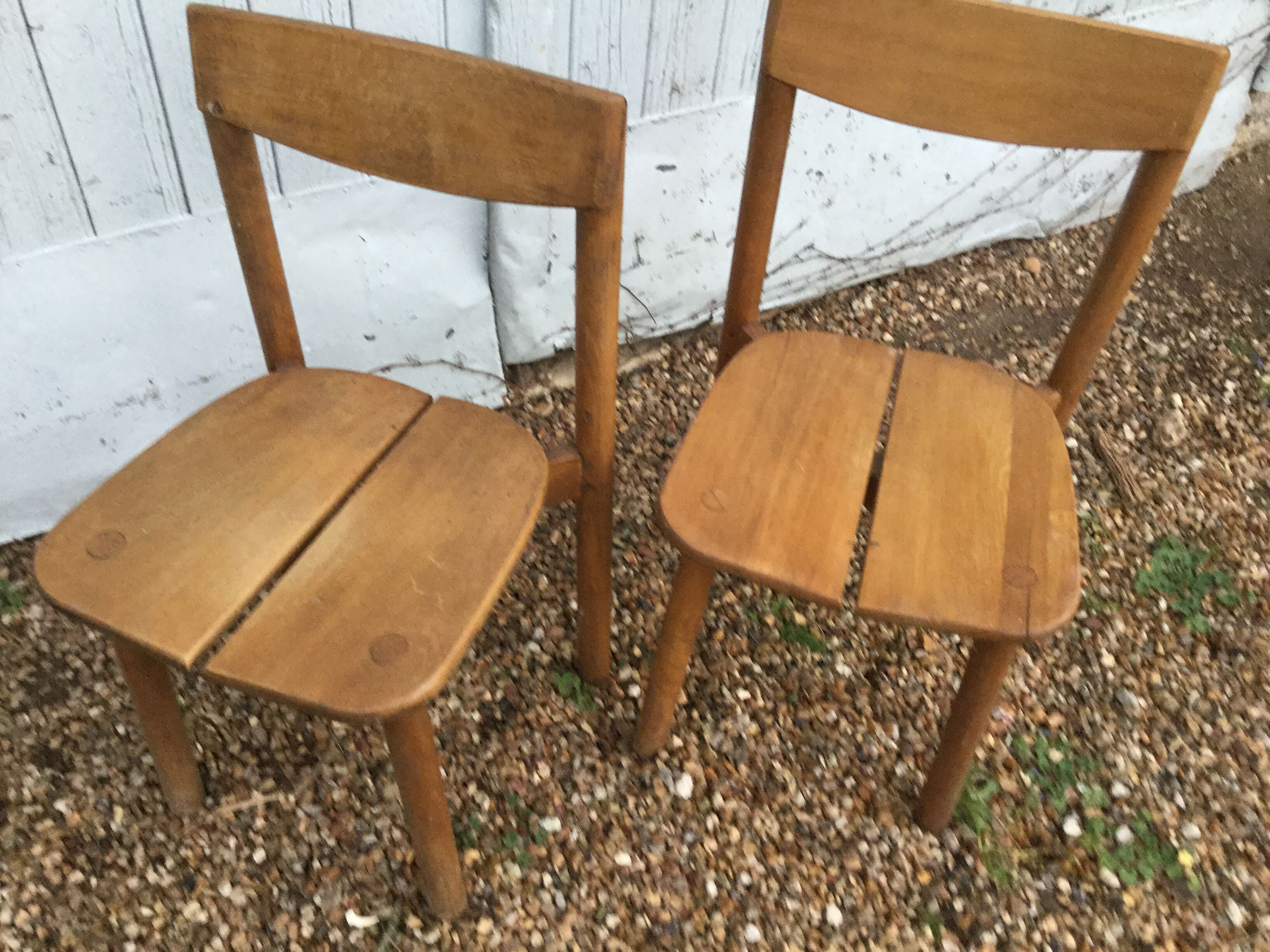 A pair of Chair grain of Café Pierre Gautier - Delaye