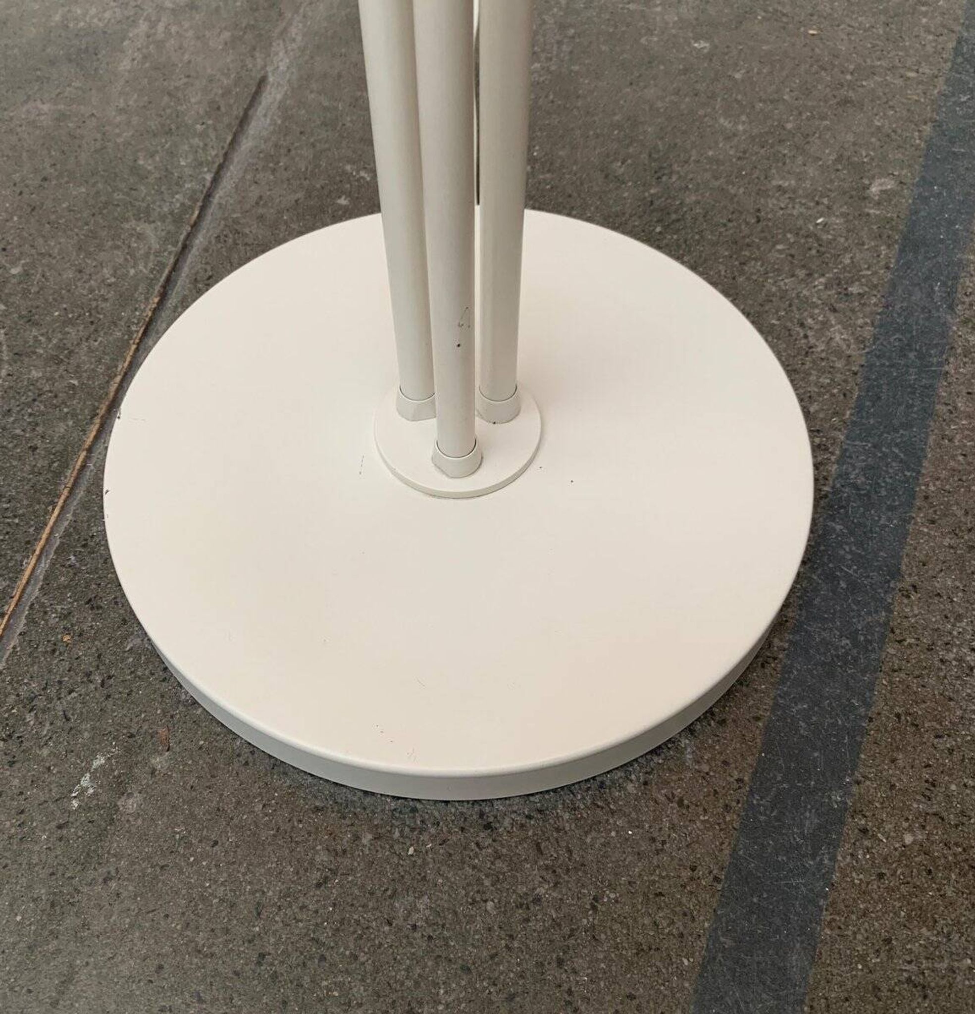 Lampe sur pied minimaliste allemande de l'ère spatiale de Cosack
