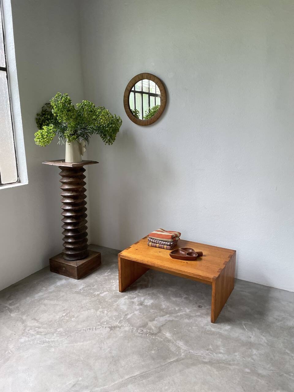 Maison Regain pine coffee table