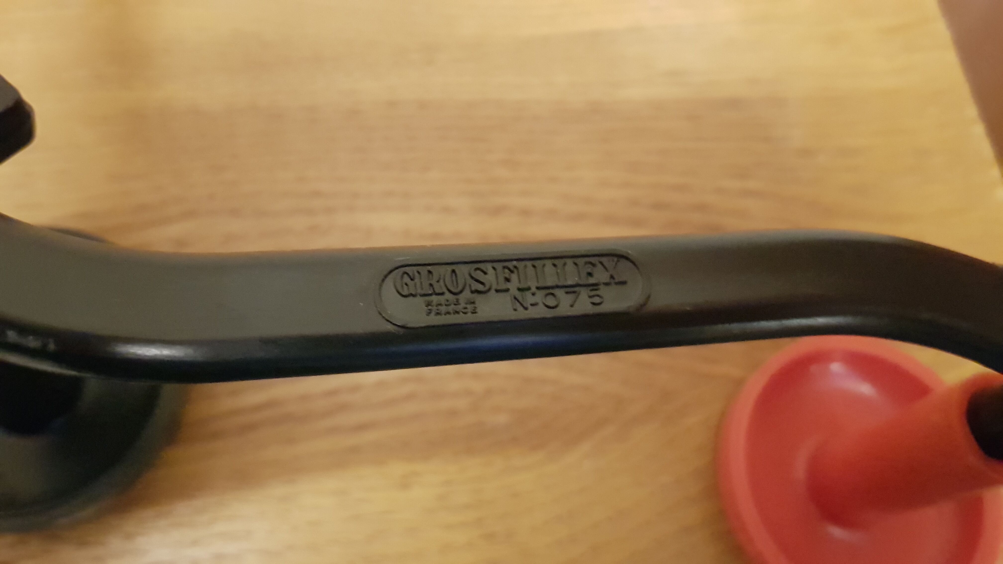 Plastic coat holder 1950 Grosfillex