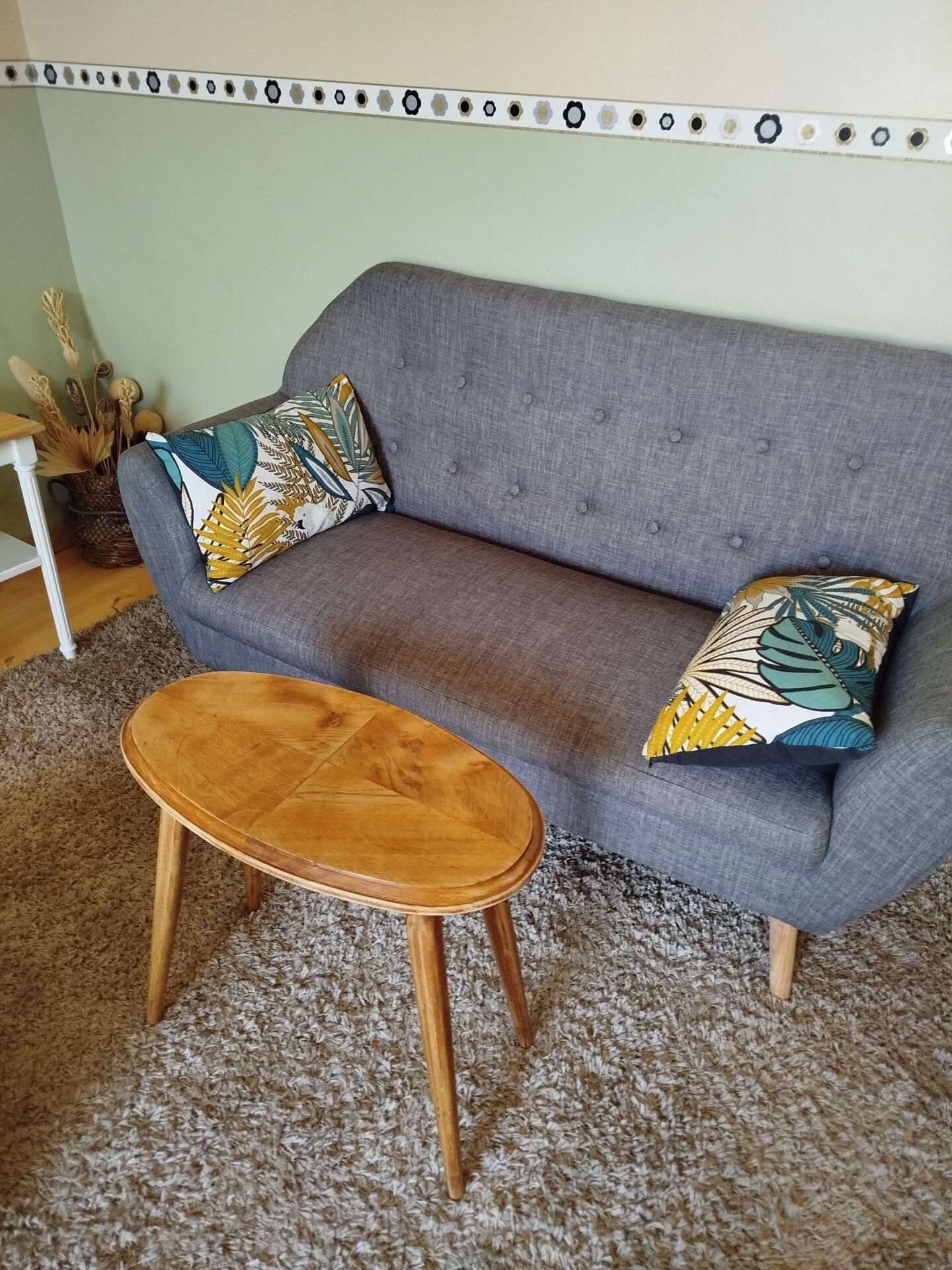 Side table or end table