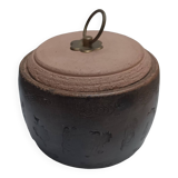 Stoneware empty pocket / pot with lid