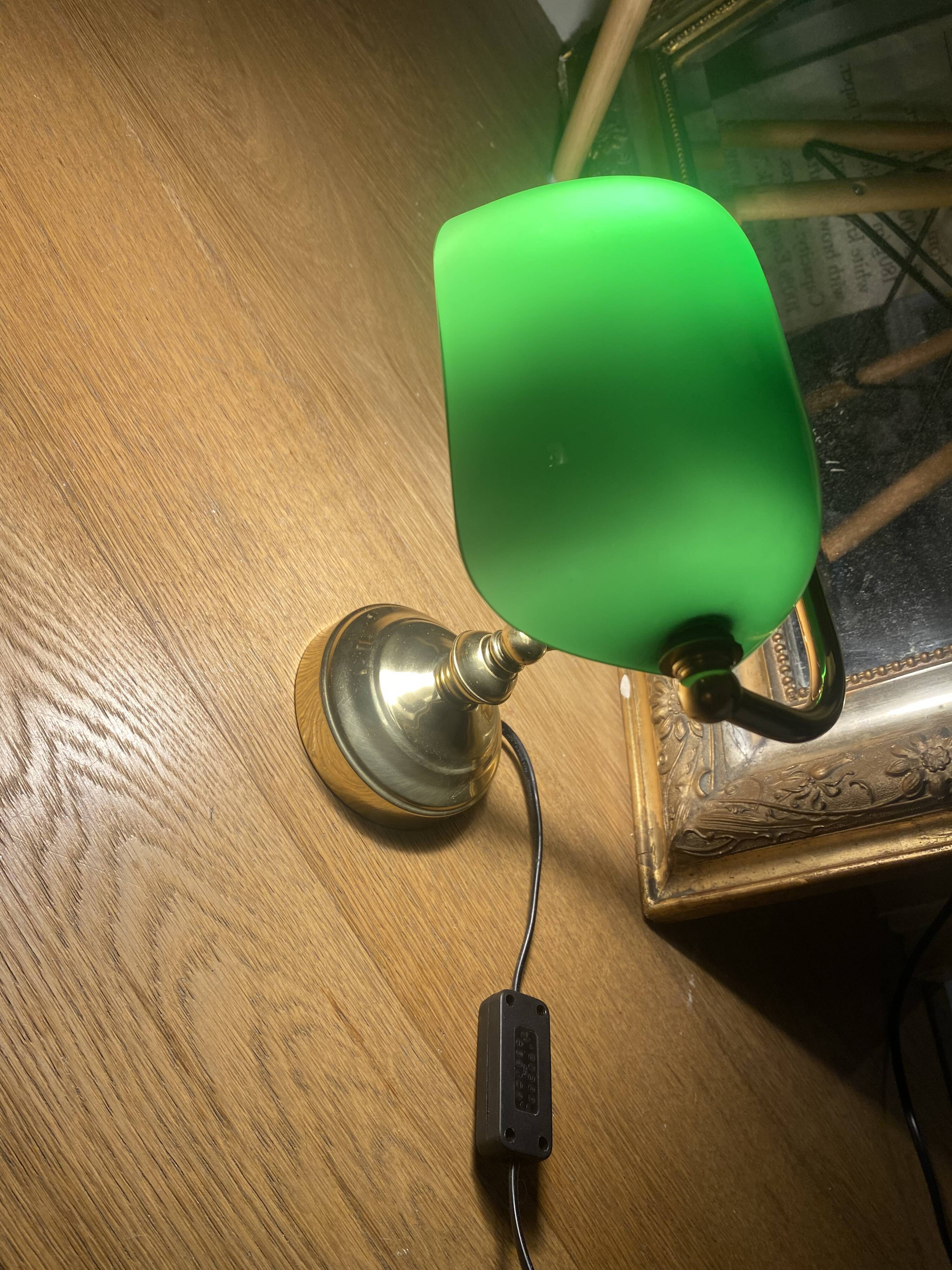 Banker's lamp notary brass and green opaline