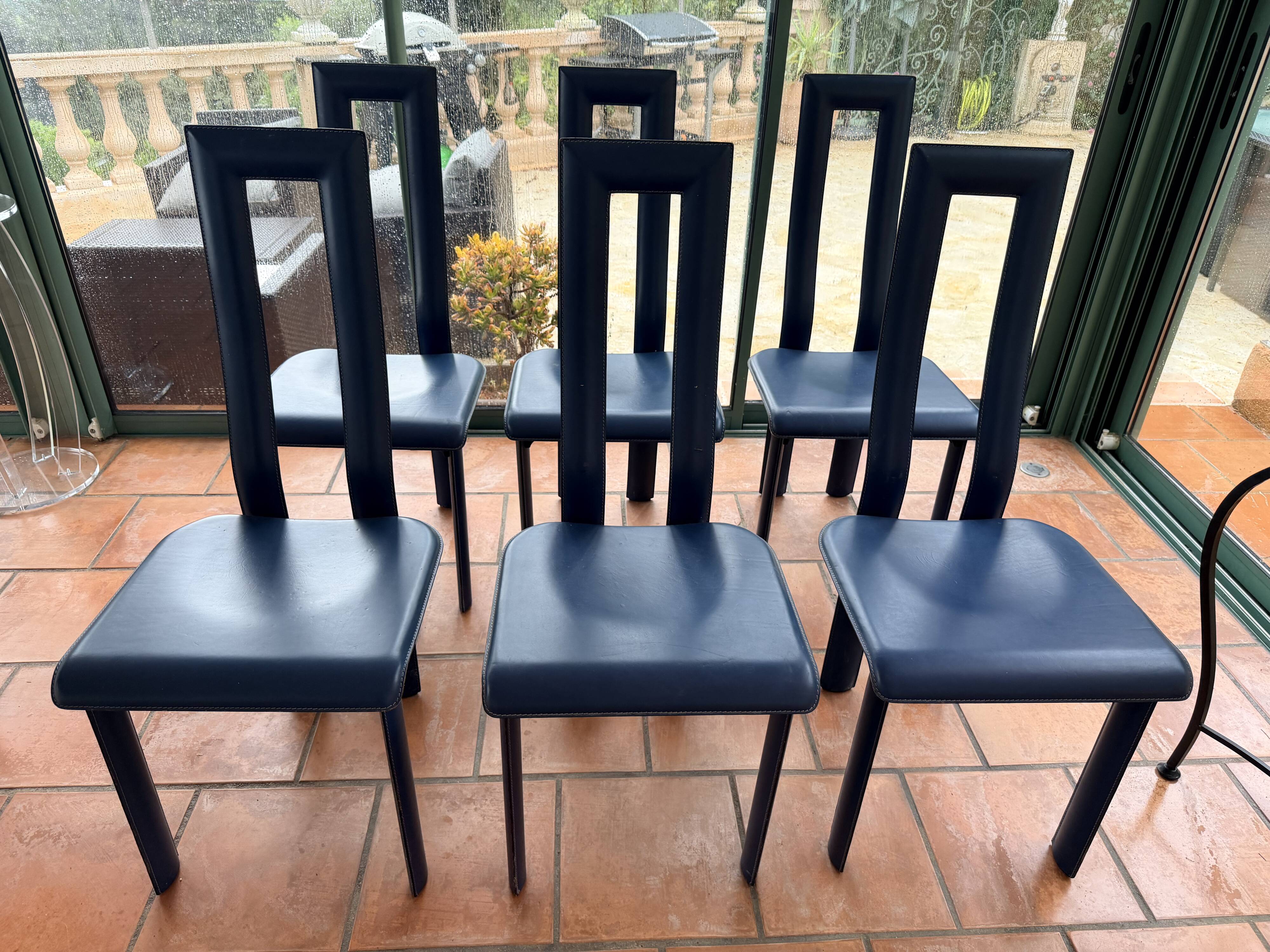 Lot de six chaises bleu de Pietro Costantini